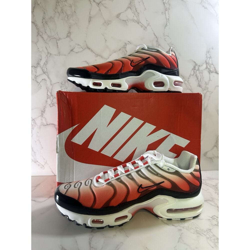 Nike Air Max Plus FD9768-100 White Red Running Shoes Size 5.5Y Fits Women's 7W